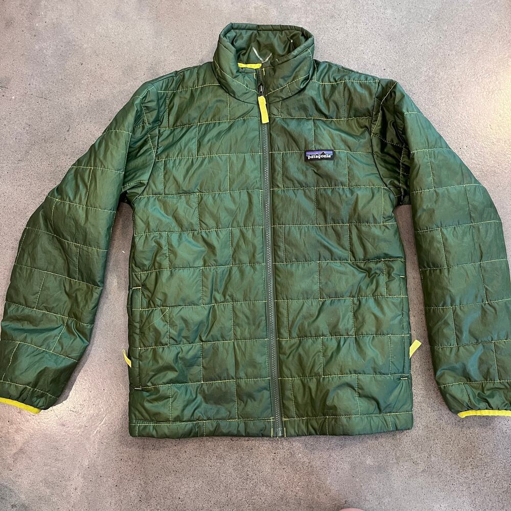 Patagonia Green Puffer Jacket youth boys Medium Rain jacket outerwear